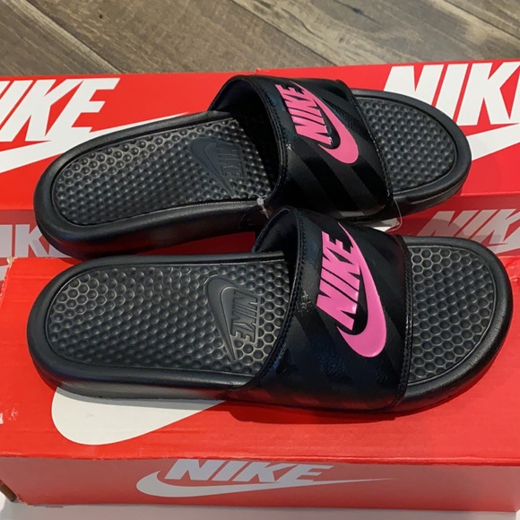 New Authentic Nike signature slide sandals sz 9 woman’s - Picture 3 of 11